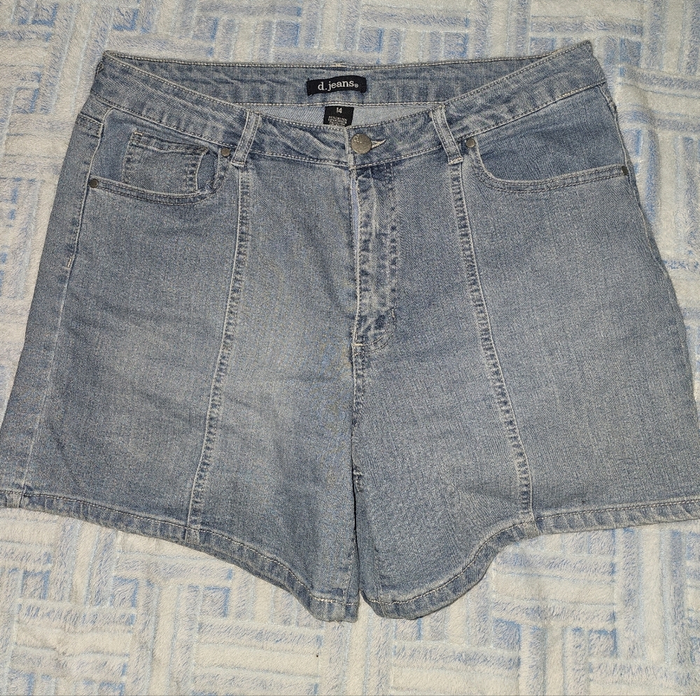 D. Jeans Light Blue Jean Shorts